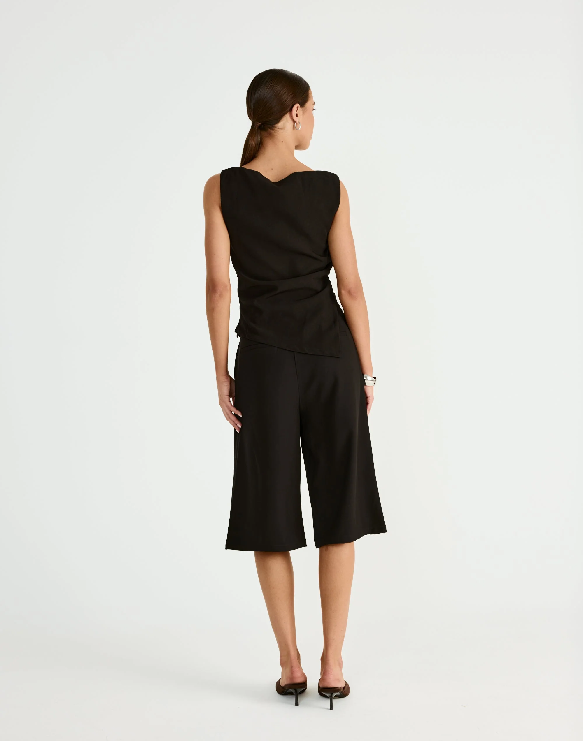 Blaine Top (Black) 4 Blaine Top (Black)