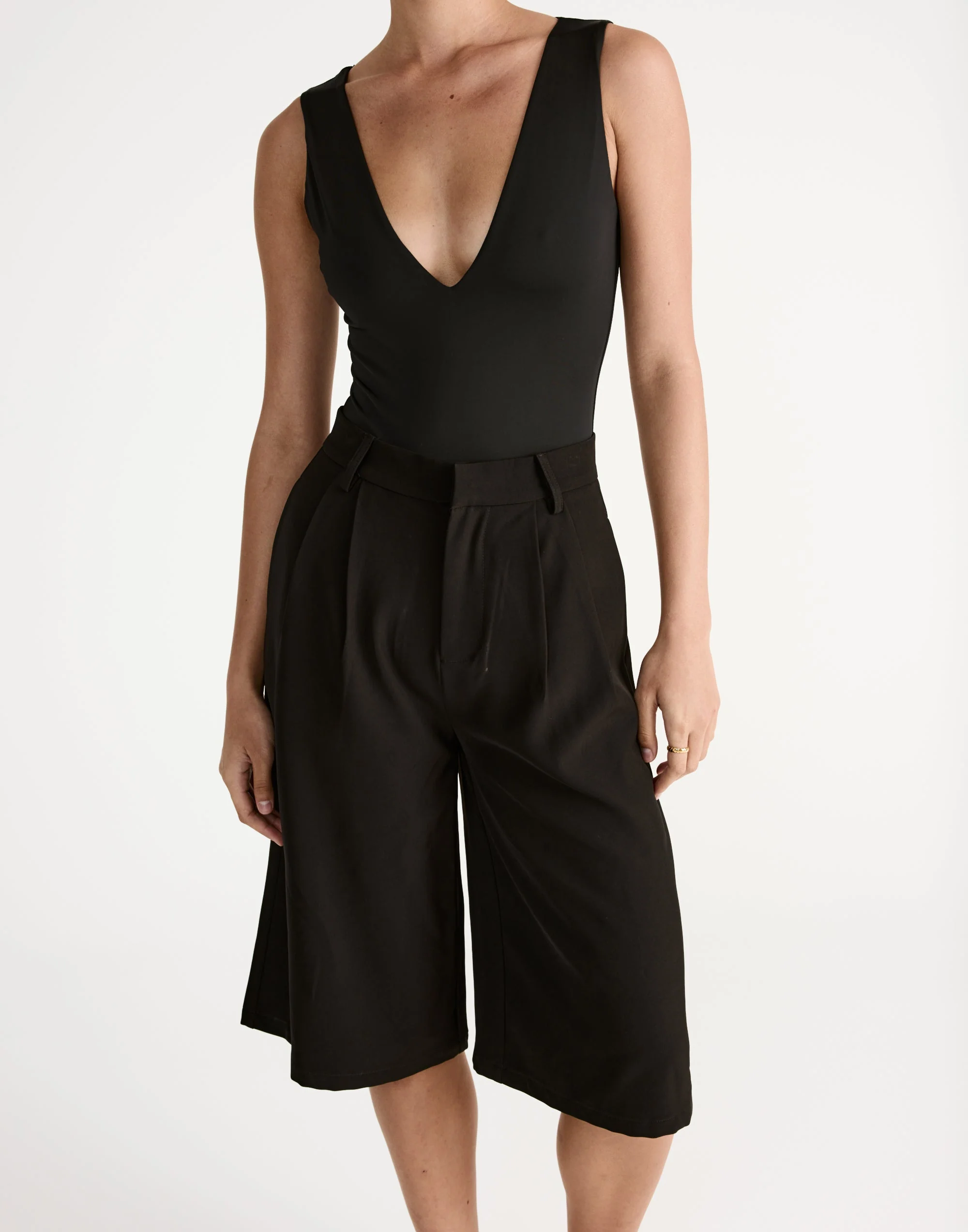 Emmett Midi Pants (Black) 8 Emmett Midi Pants (Black)