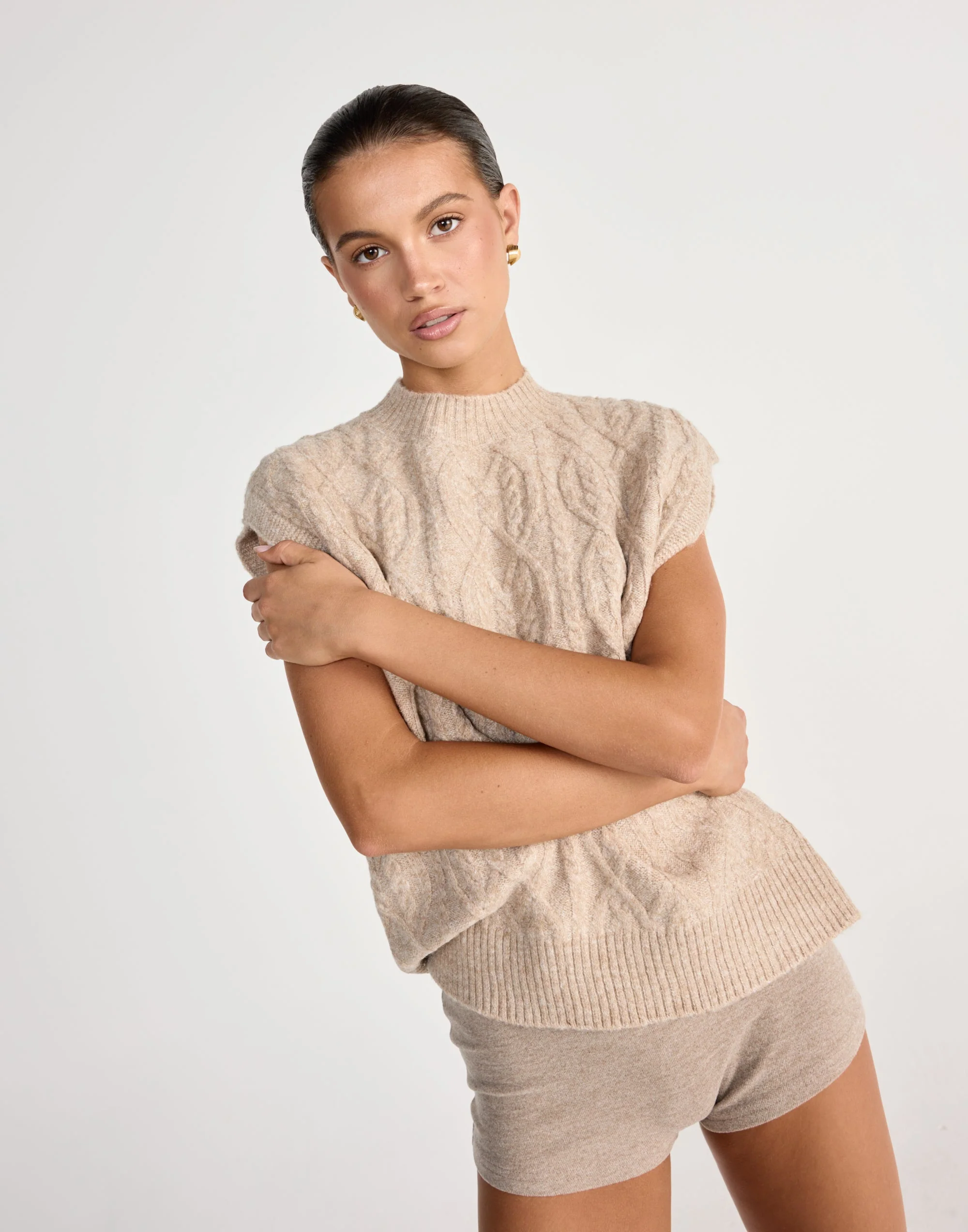 Oriana Vest (Latte) 4 Oriana Vest (Latte)