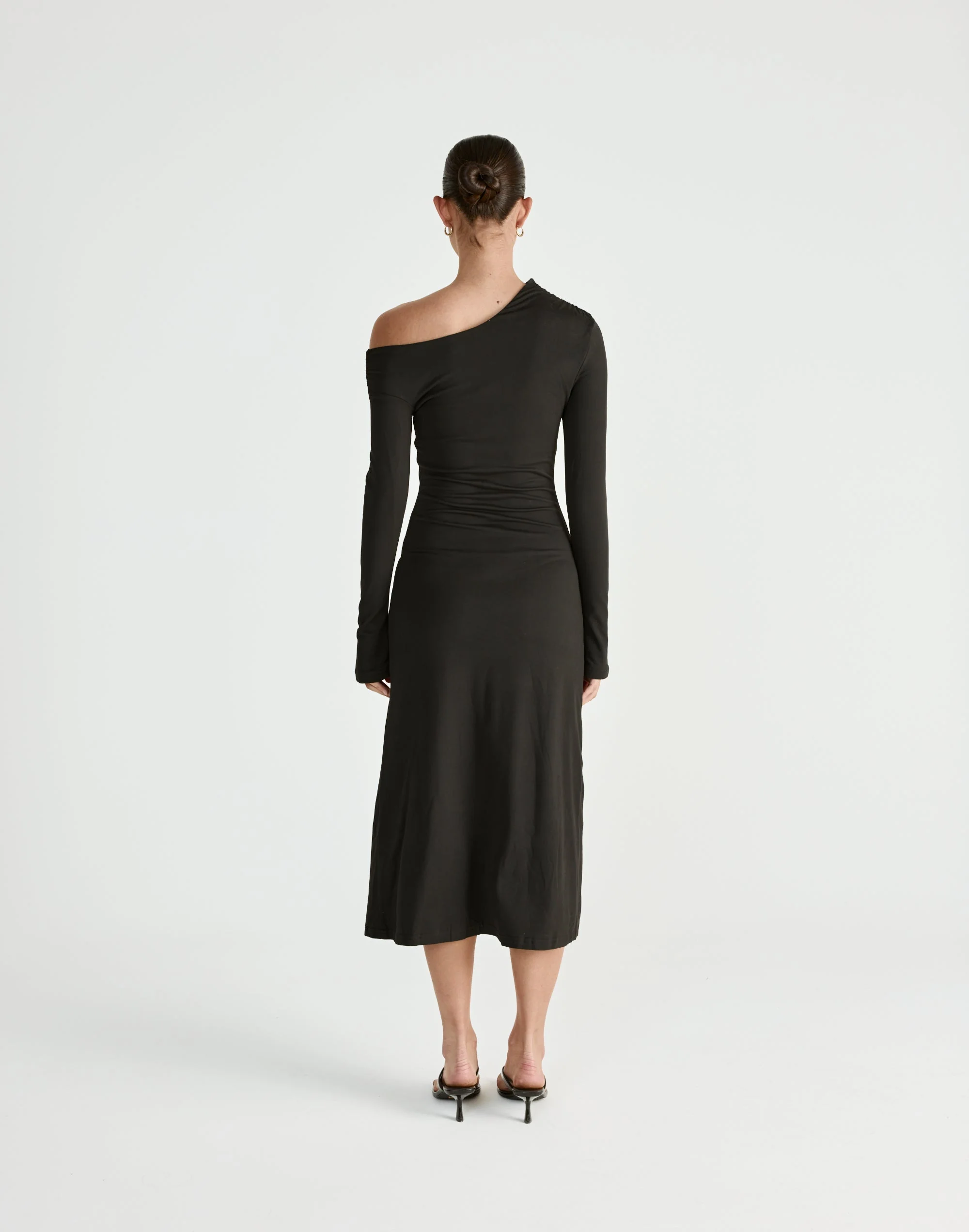 Ozias Long Sleeve Midi Dress (Black)