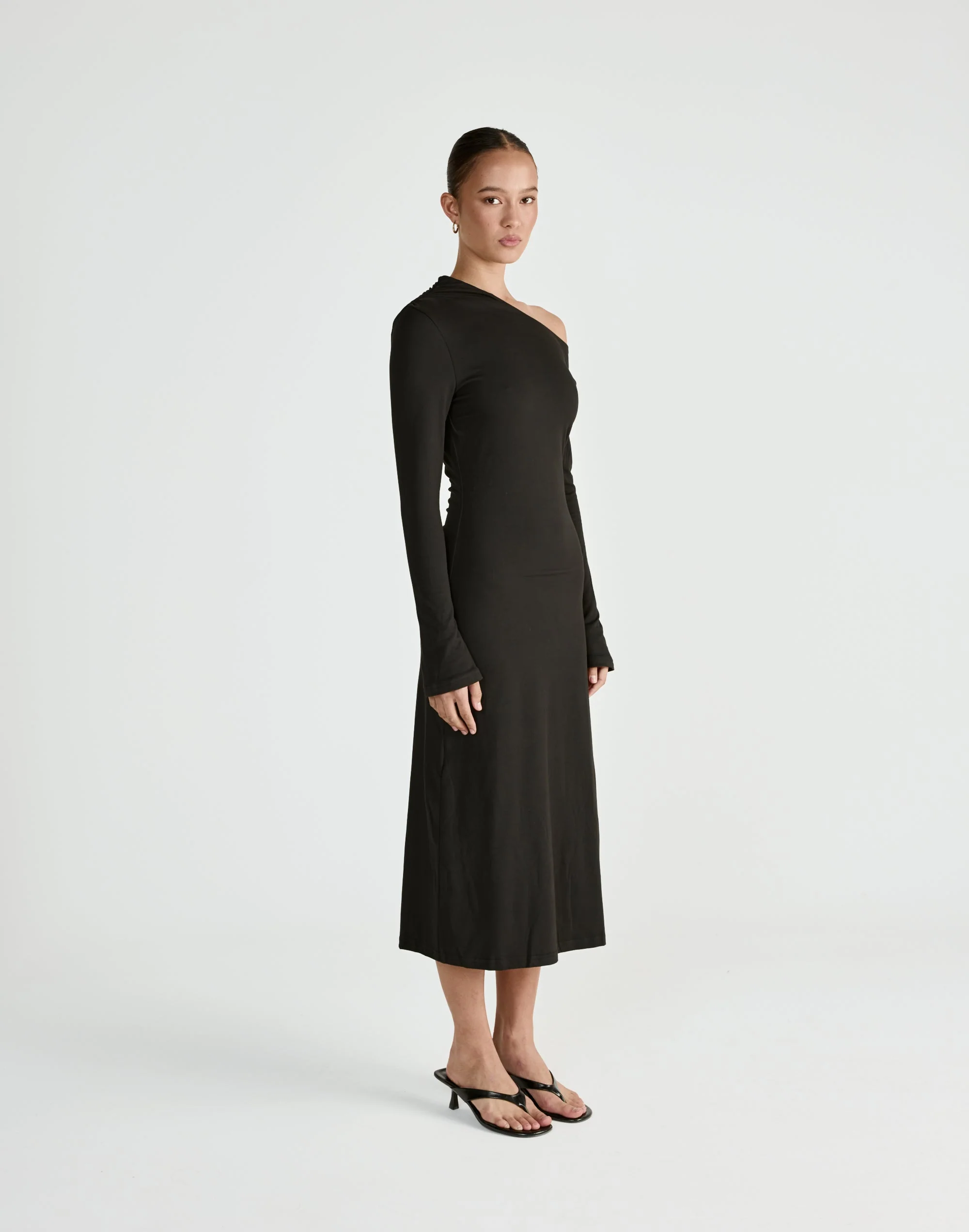 Ozias Long Sleeve Midi Dress (Black)