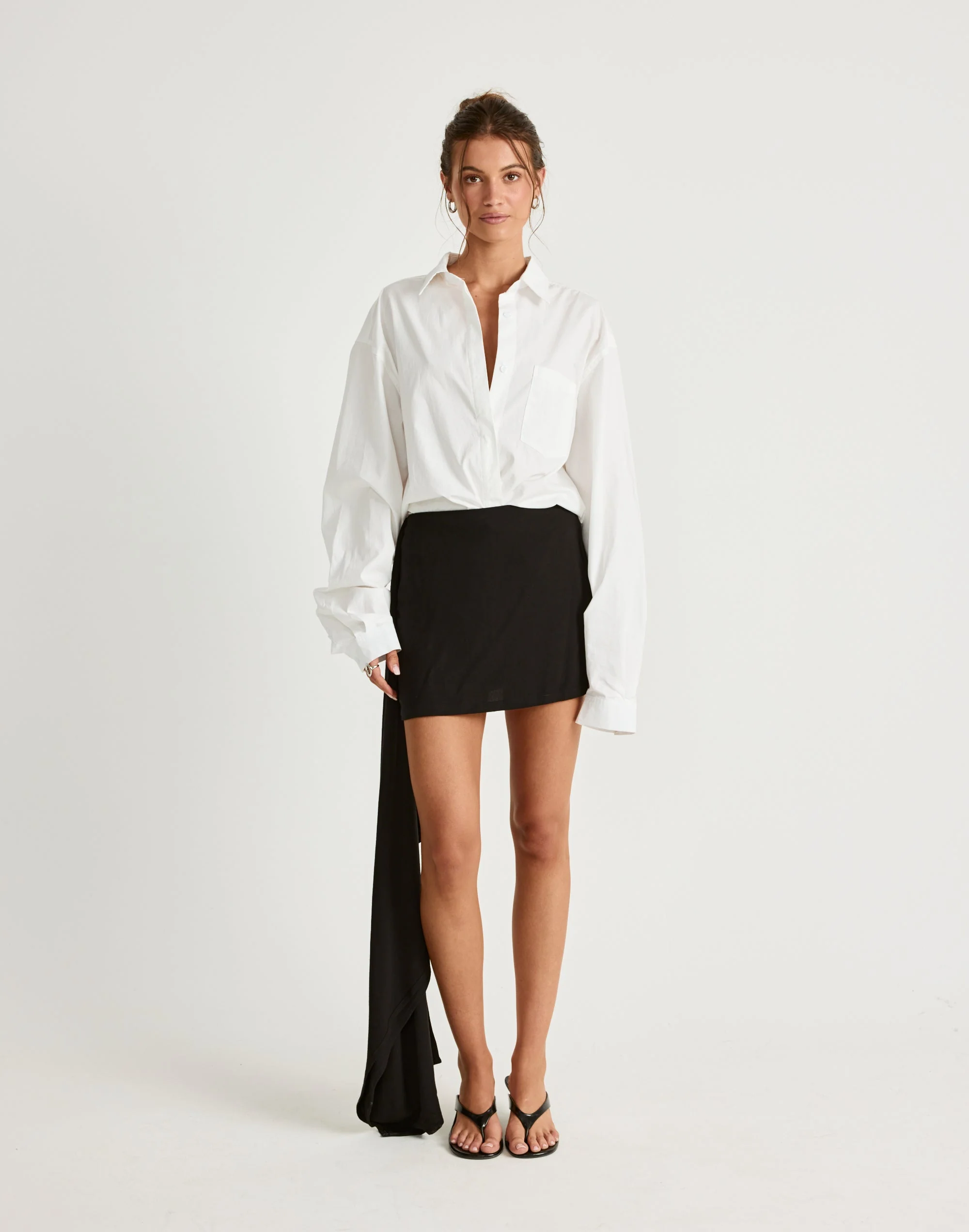 Evelyn Mini Skirt (Black)