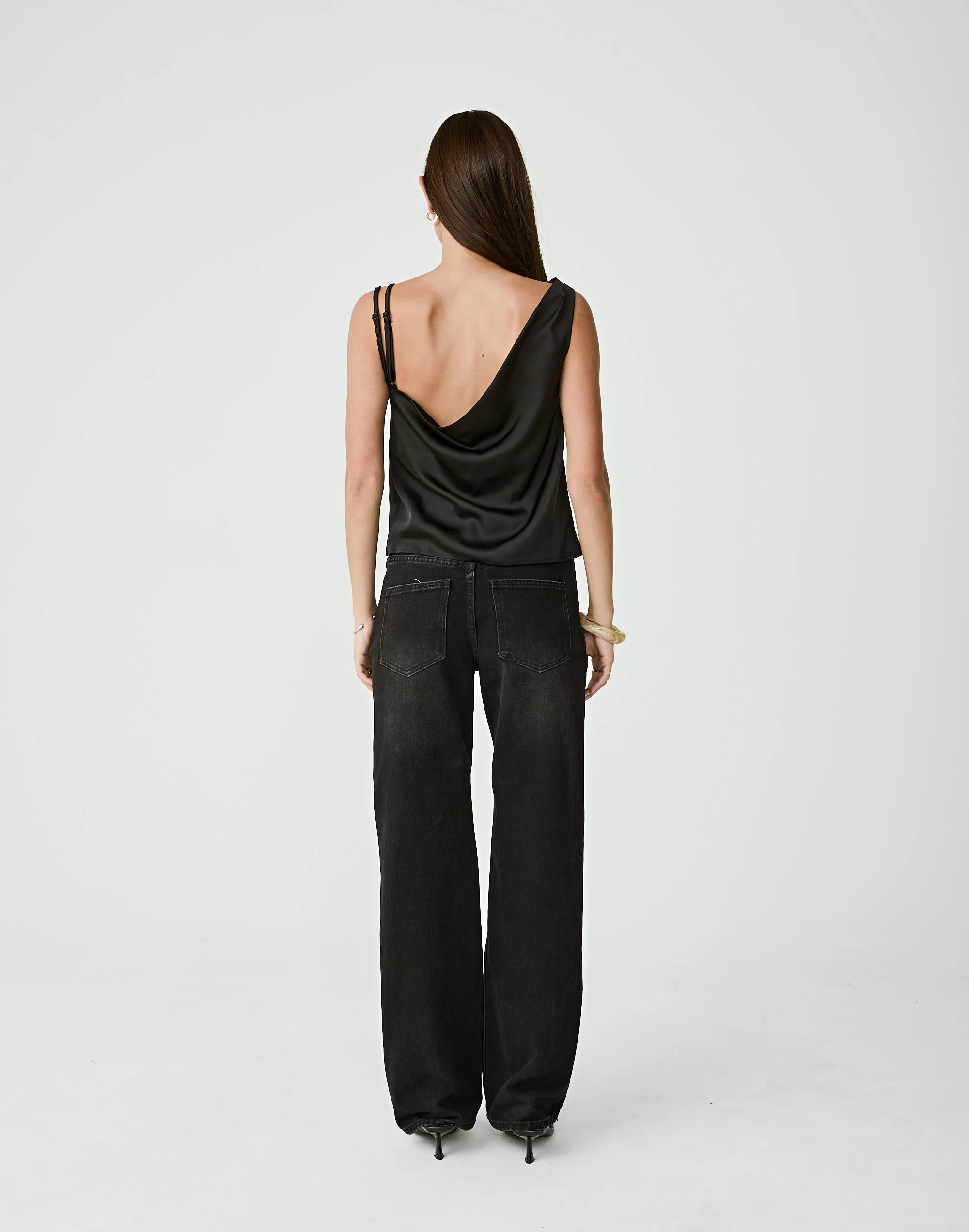 Colson Top (Black) 6 Colson Top (Black)