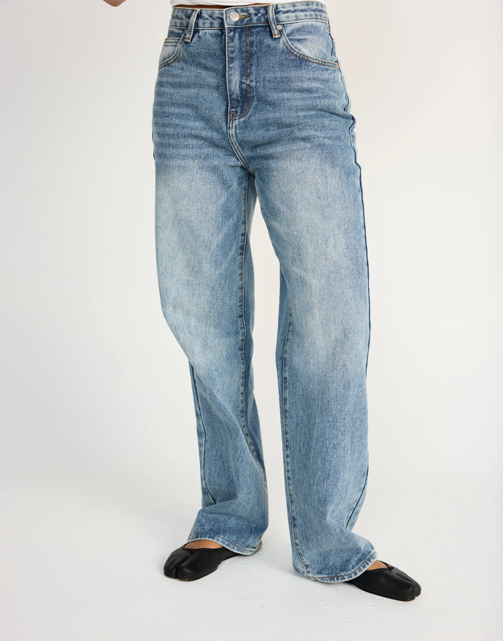 Briggs Jeans (Mid Faded) 9 Briggs Jeans (Mid Faded)